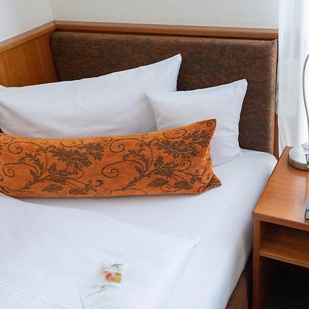 Landhotel Ruegheim Ngoại thất bức ảnh